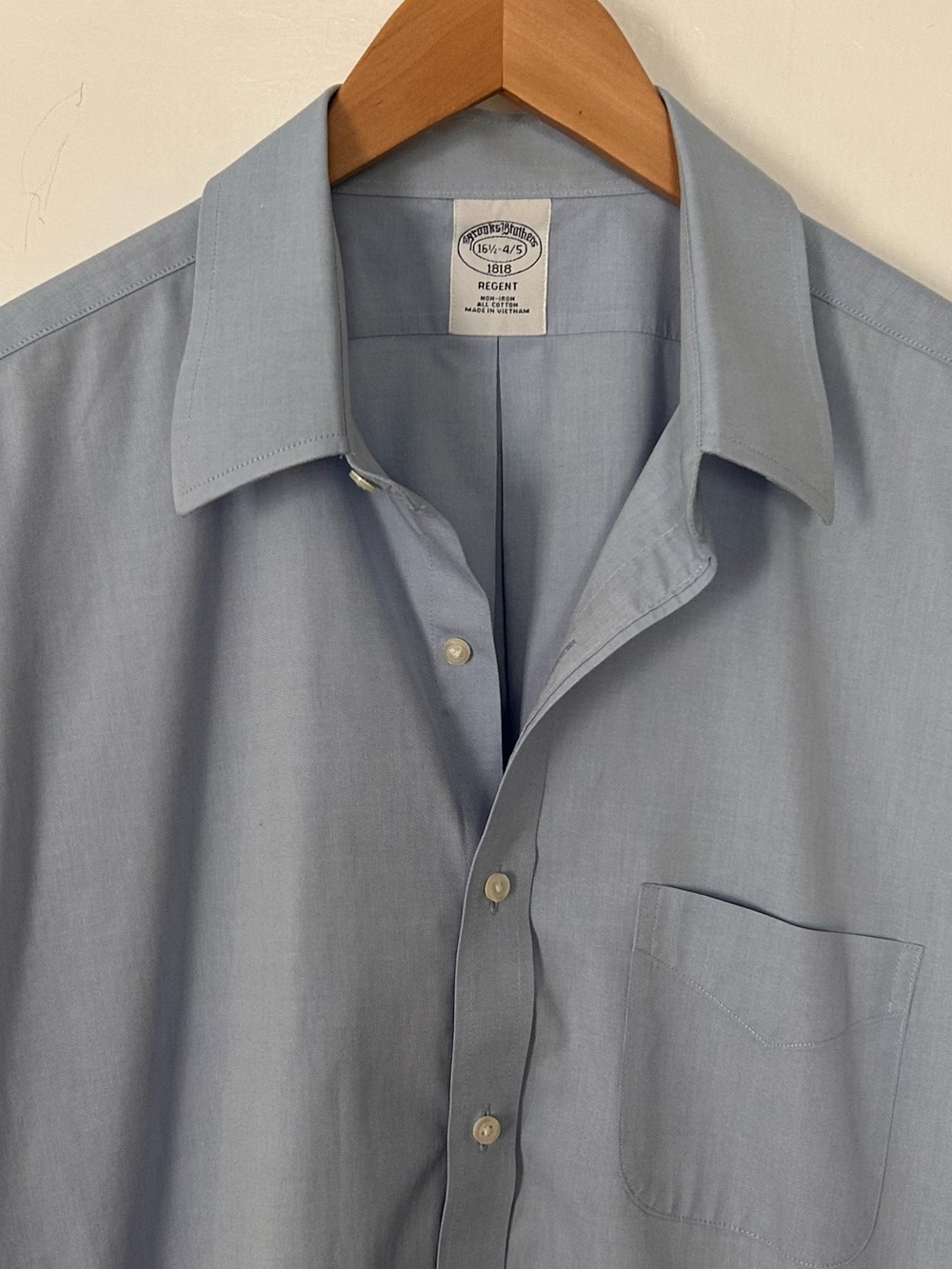 Brooks Brothers Regent Men’s Size 16 1/2-4/5 Non-Iron Button Down Shirt